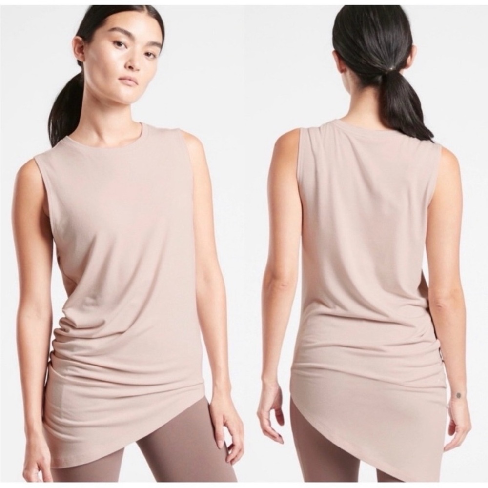 NWT Lot of 2 Athleta Cloudlight Restore Tank in Light Blue and Velvety Pink M